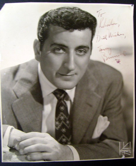 TONY BENNETT (EARLY ORIGINAL VINTAGE AUTOGRAPH PHOTO) AMAZING - 1960-69