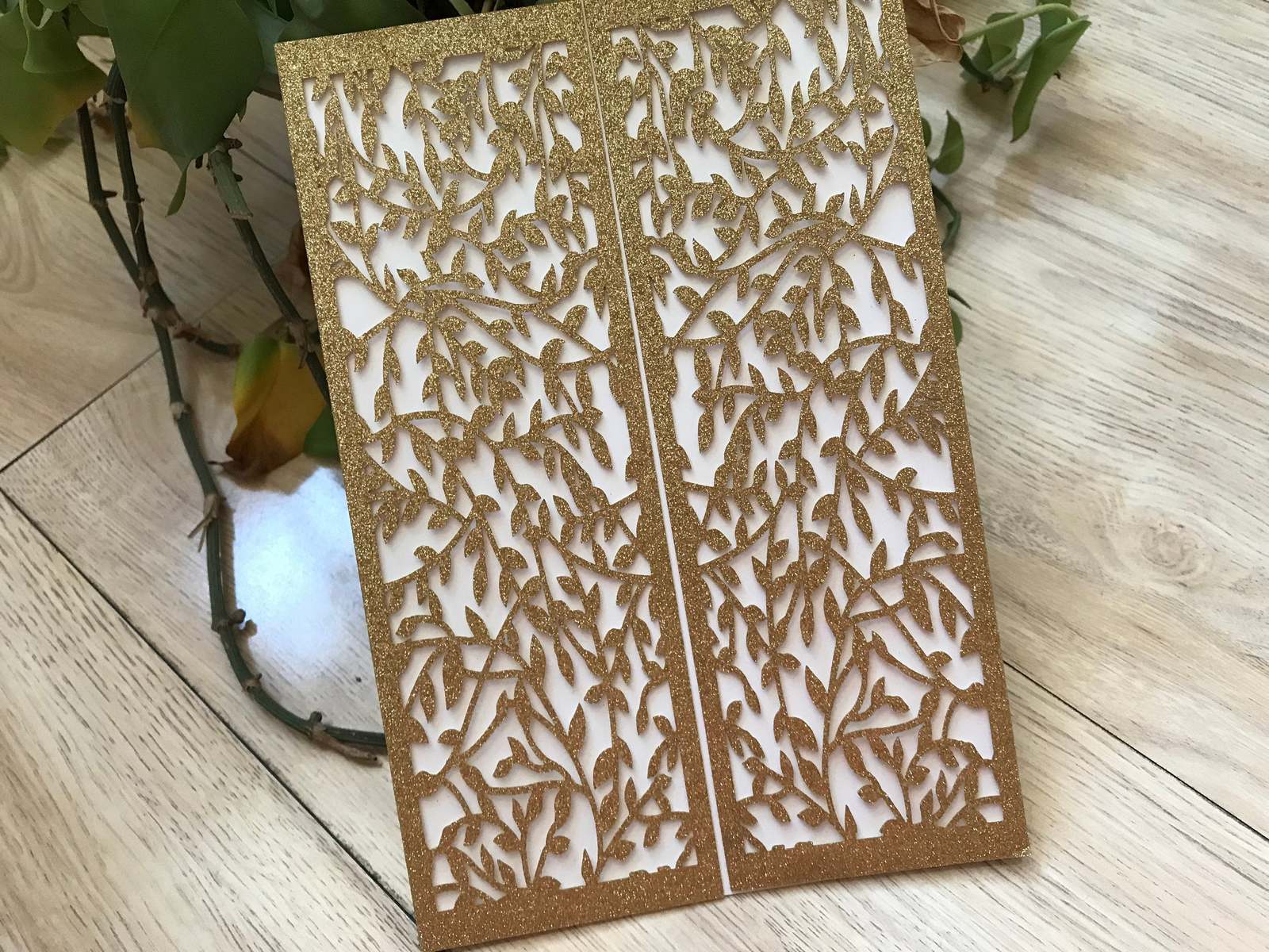 50pcs Gliter Gold Leaf Wedding Invitation,Laser Cut Wedding Cards ...