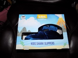 Baby Shark Slippers Totes Sea Blue Rubber Soles Size 11/12 Kids NEW - $26.10