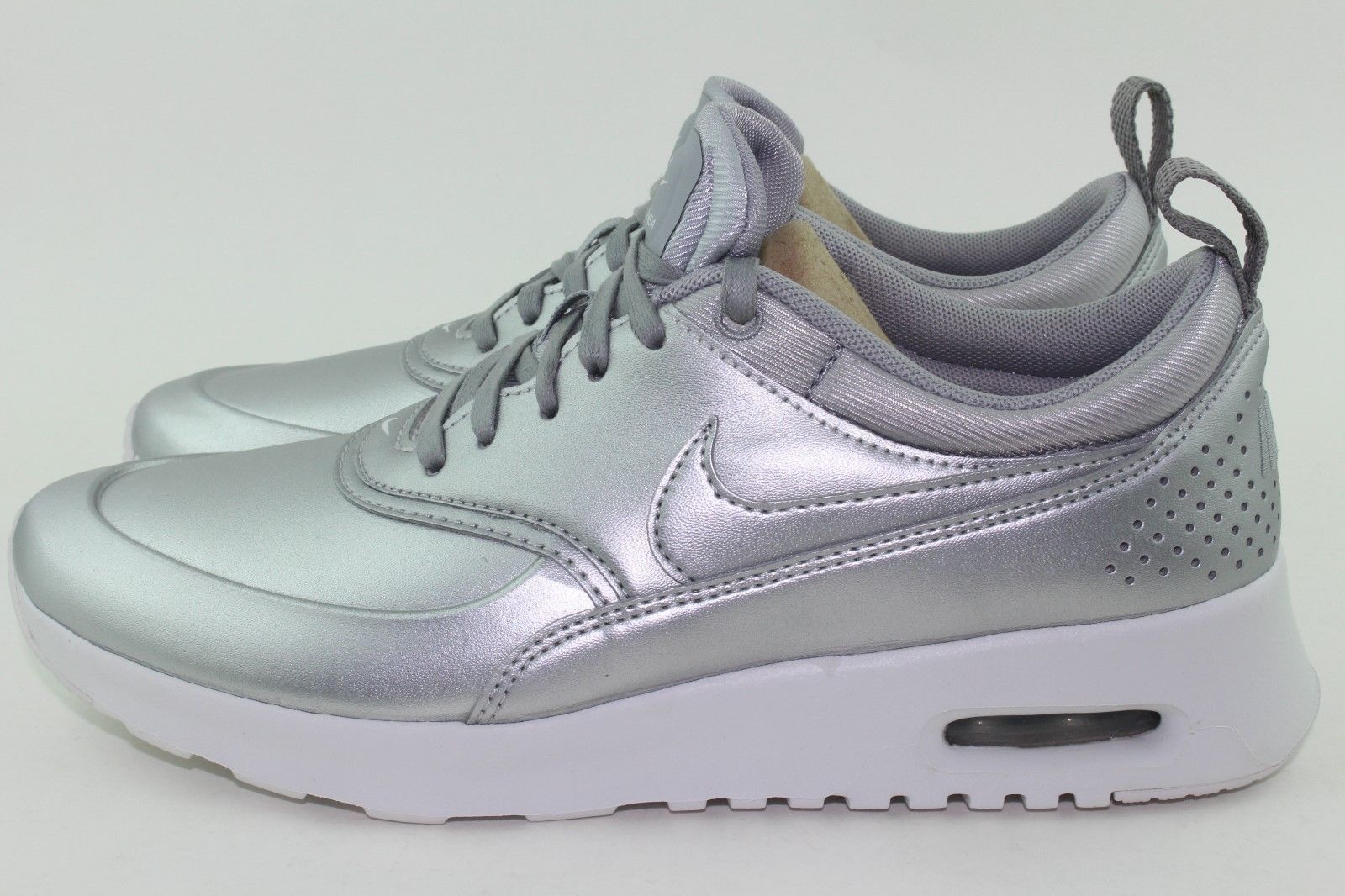 Nike Air Max Thea KJCRD Taglia 4.5 UK NUOVO CON SCATOLA Nike Air Max Thea KJCRD Taglia 4.5 UK NUOVO CON SCATOLA