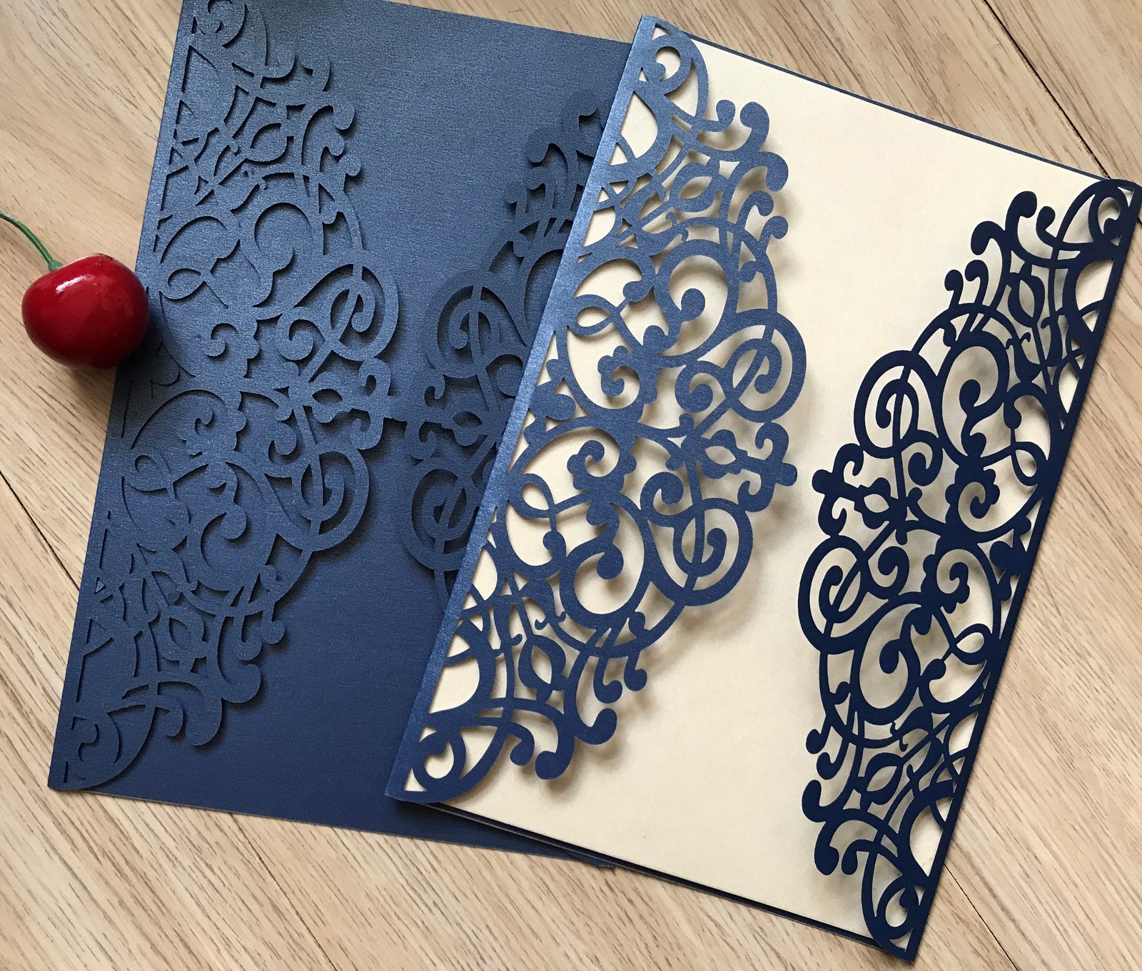 50pcs pearl navy blue Laser Cut invitation,laser Wedding invite cards