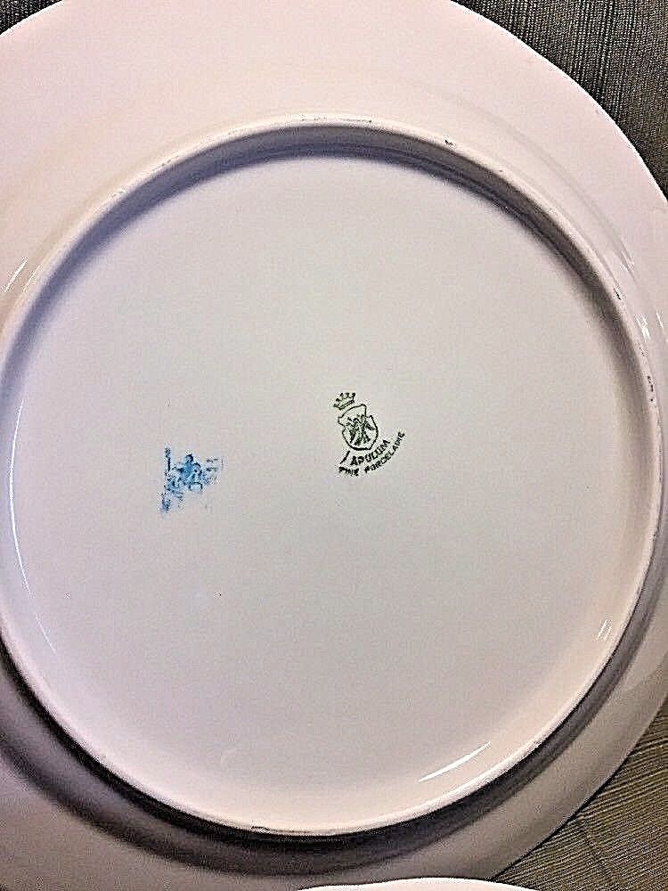 Apulum Fine Porcelain Set 2 each White Dinner Salad & Dessert gold rim