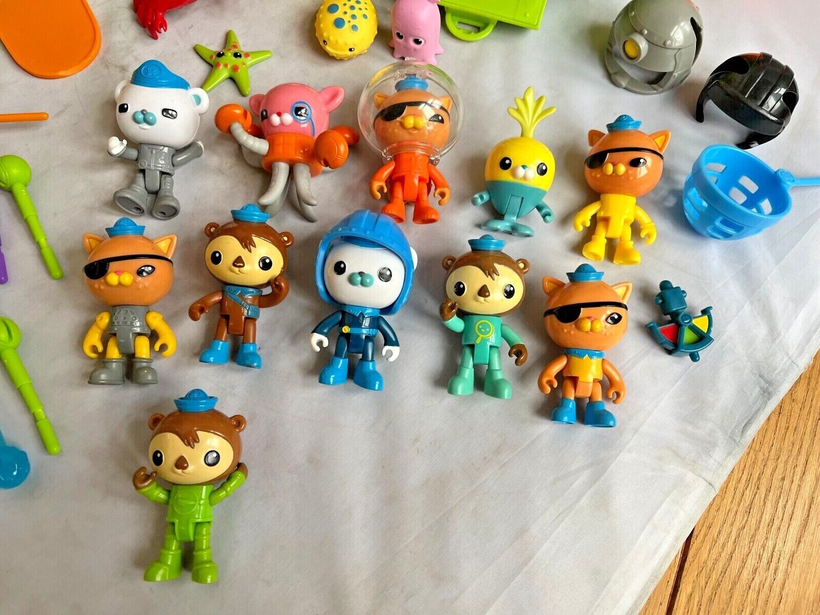 Mattel Octonauts Orange Playset & Octolab Figures Animals weapons