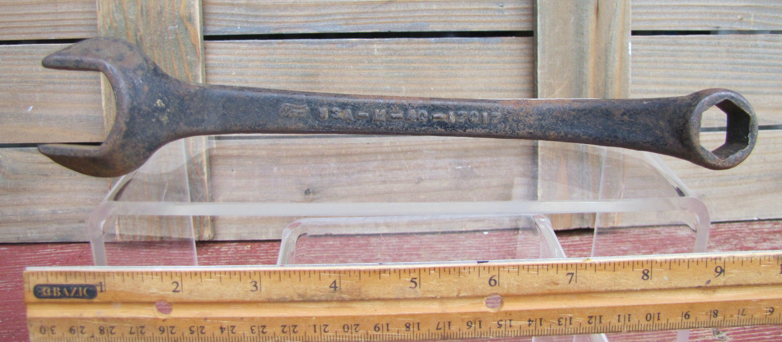 VINTAGE COLLECTIBLE FORD WHEEL LUG NUT WRENCH USAM4017017! Tire