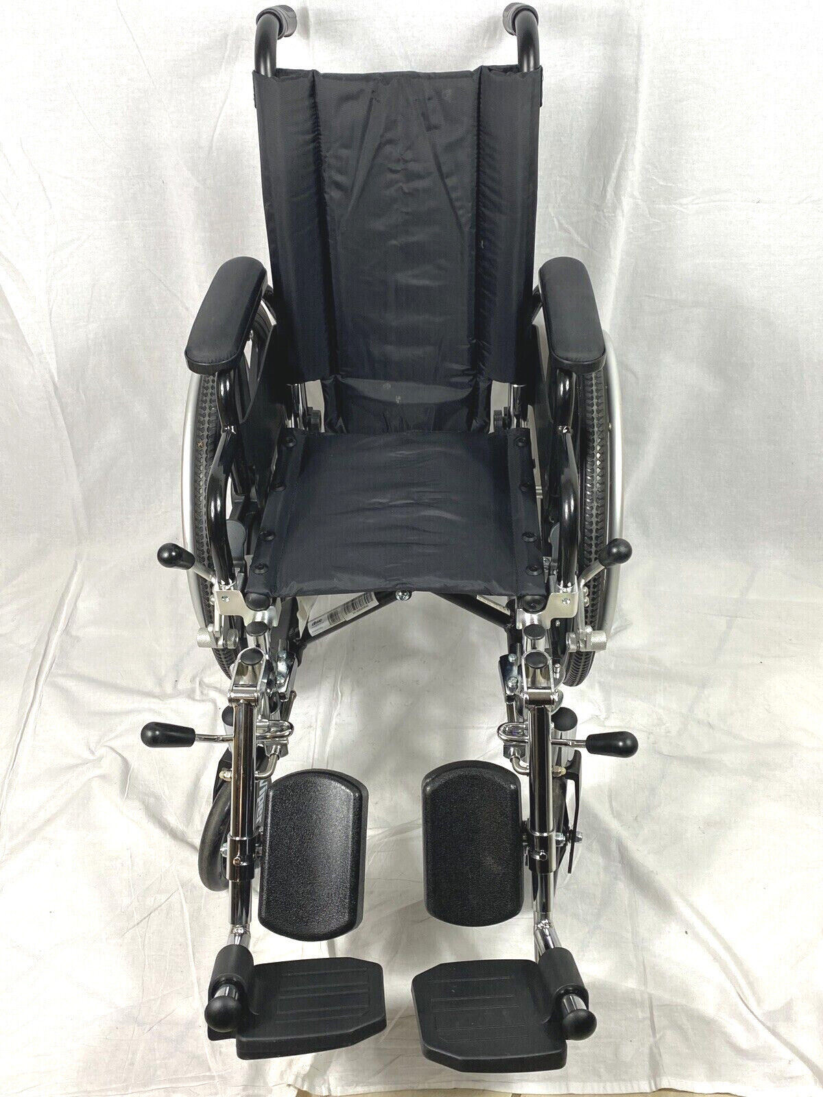 L412DDASF Drive Medical Viper Wheelchair 12" Inch Seat EXCELLENT