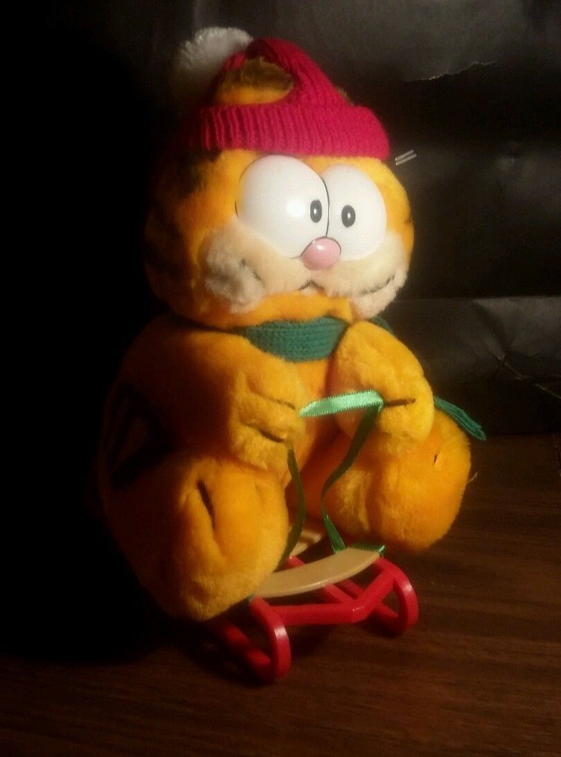 garfield plush 80s