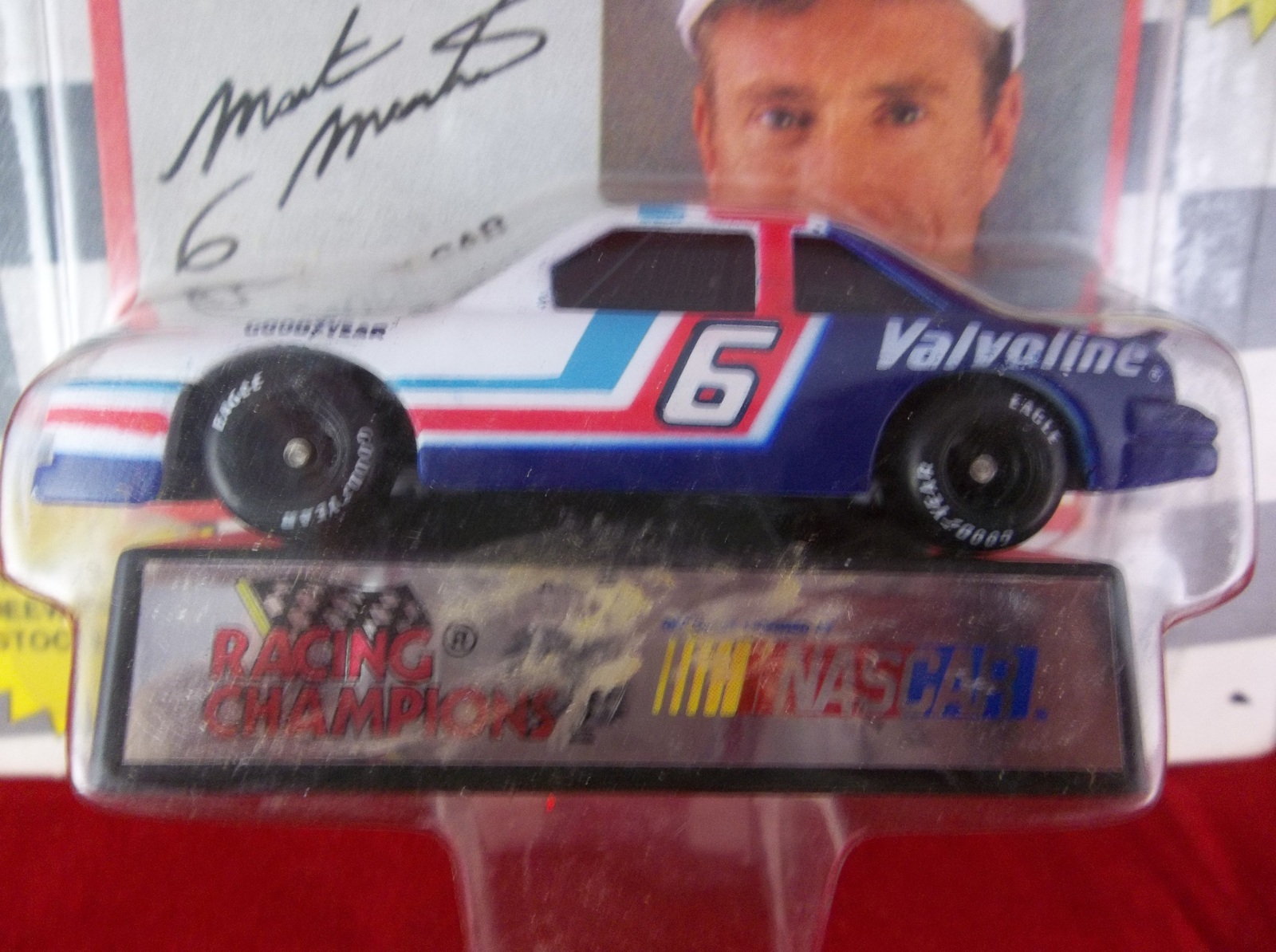 nascar racing champions diecast cars