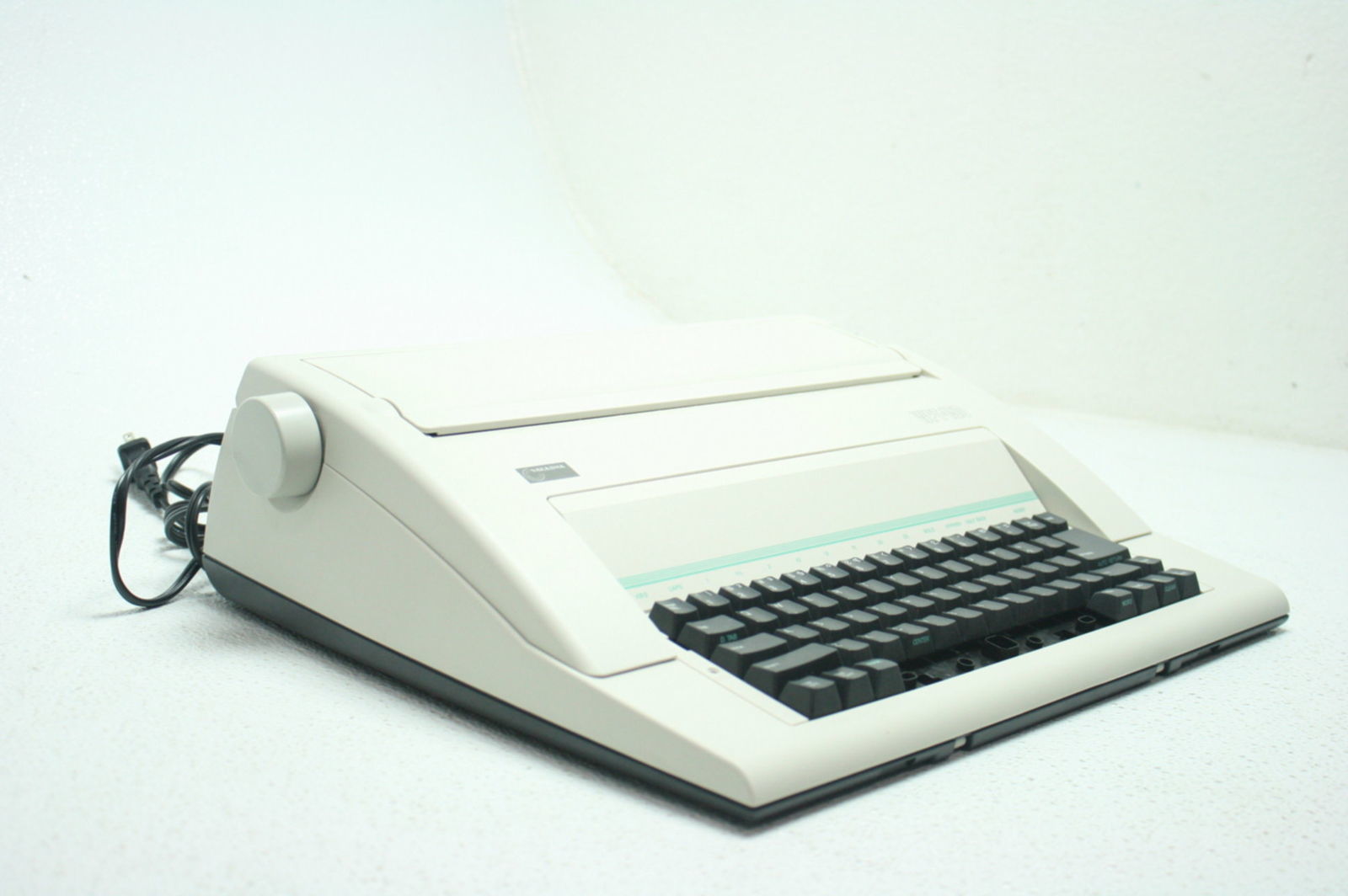 Nakajima WPT150 Portable Electronic Typewriter 13inch carriage