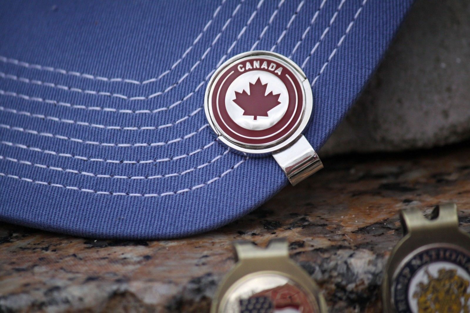 Canada Logo Ball Marker Beautiful Silver & Red Maple Leaf Ball