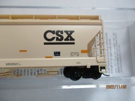 Micro-Trains #09200522 CSX 2-Bay Covered Hopper. #NYC 875045. N-Scale image 3