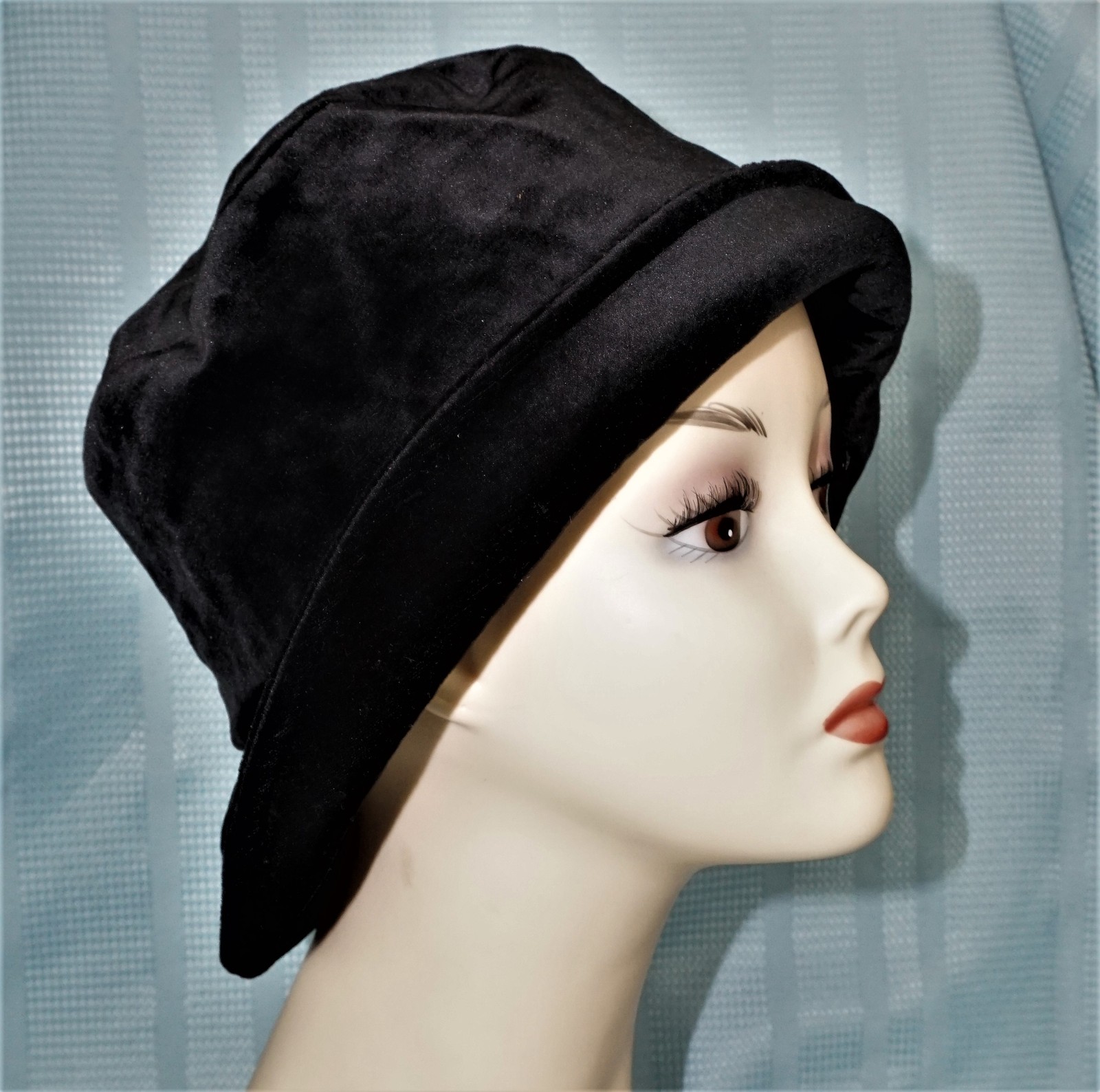 Women's Black Velvet Bucket Hat Hats
