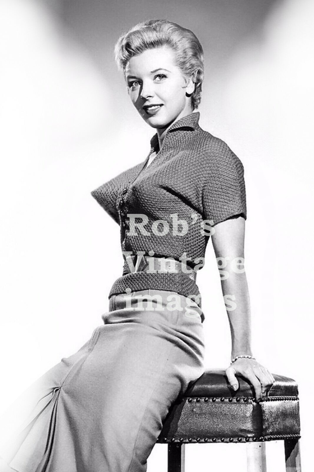 BULLET BRA MAMA  photo Retro 1940's 1950's Sweater Gal fashion  model  8 X 10