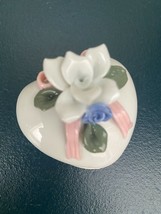 Enesco 1989 Ceramic Heart-Shape Flower Ribbon Trinket Ring Box - $11.88
