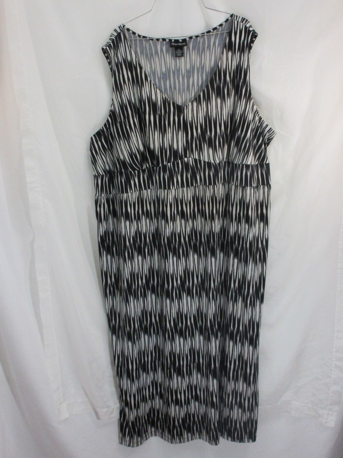 Maggie Barnes Women S 26 28 V Neck Dress And 50 Similar Items