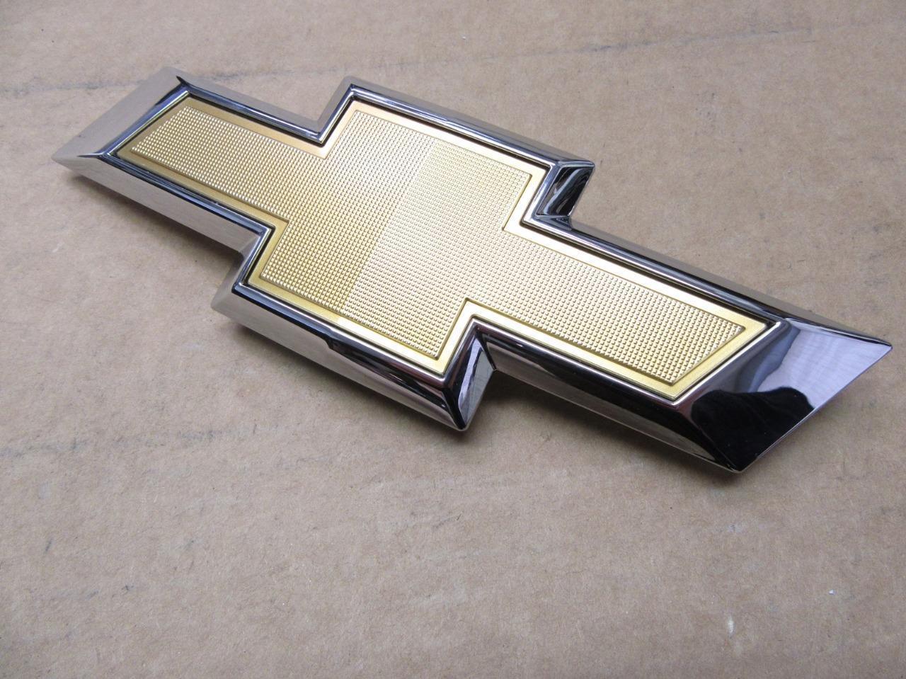 OEM 17-18 Chevy Trax Front Grill Gold and Chrome Bowtie Emblem Badge ...