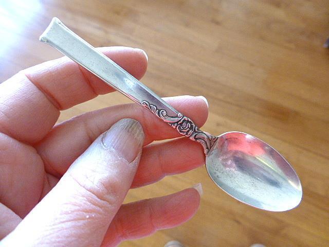 International JOAN OF ARC Solid Sterling Silver Large Serving Spoon 8.25/"