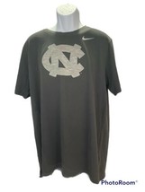 The nike tee athletic cut university of north carolina front logo mens size XL - $17.79