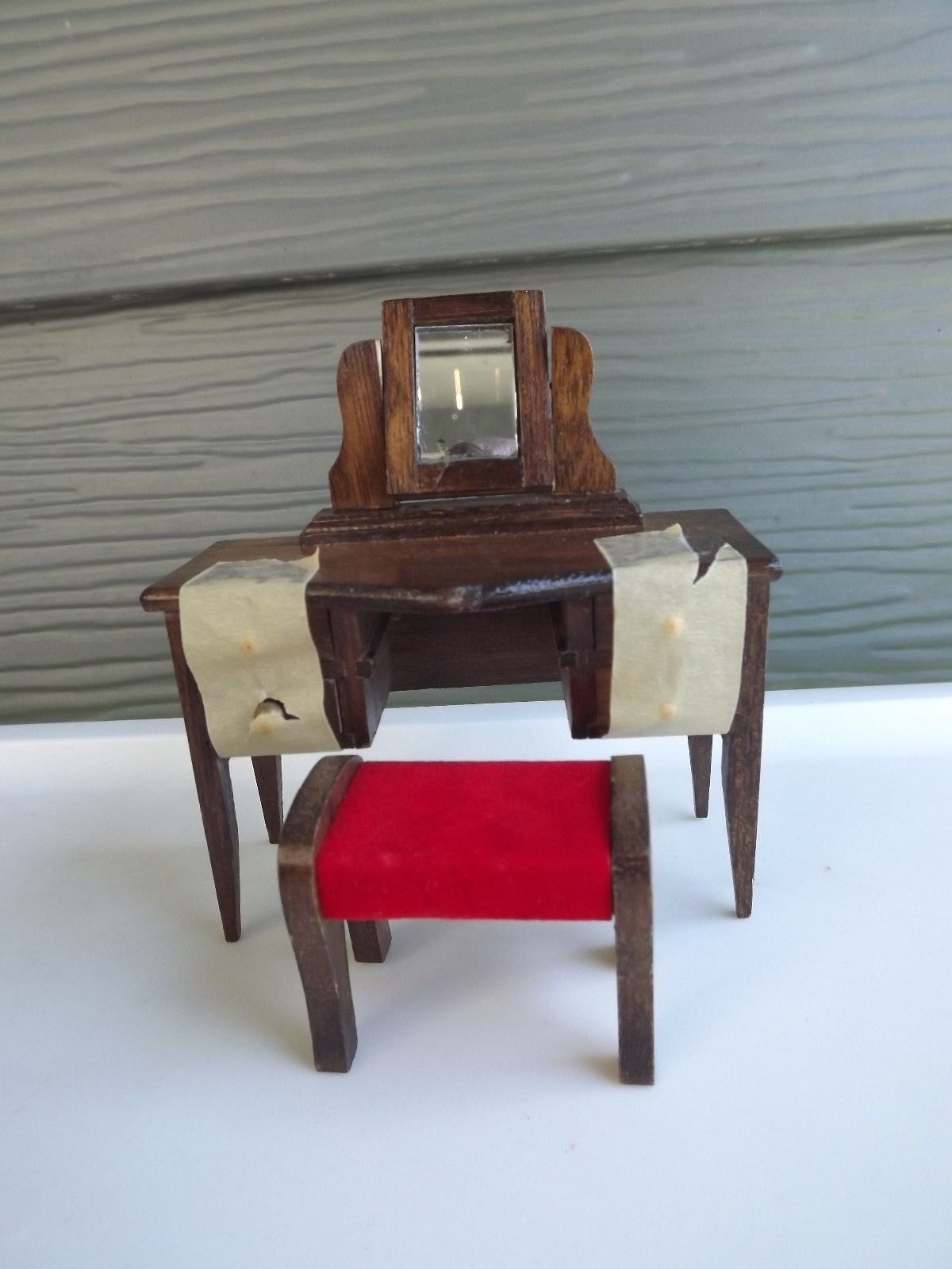 1:12 Scale Ceramic Tray Of 3 Square Chocolate Cake tumdee