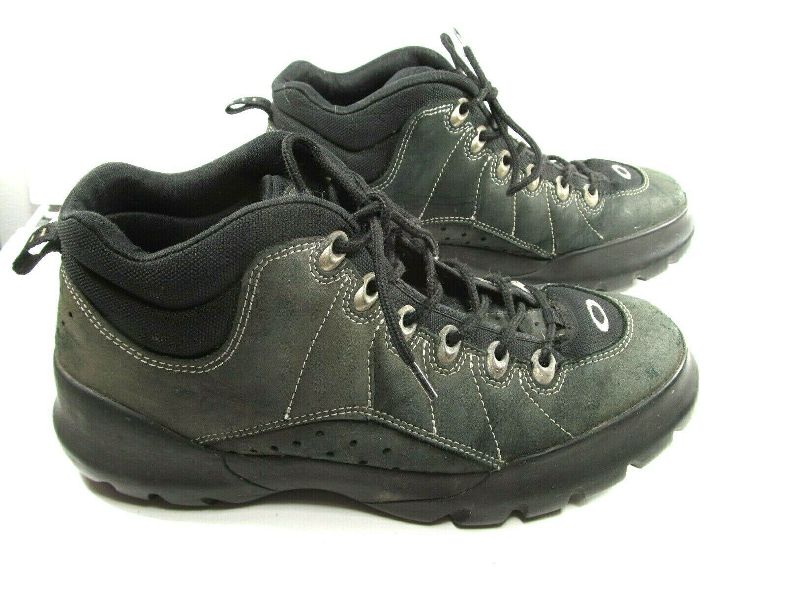 oakley hiking shoes