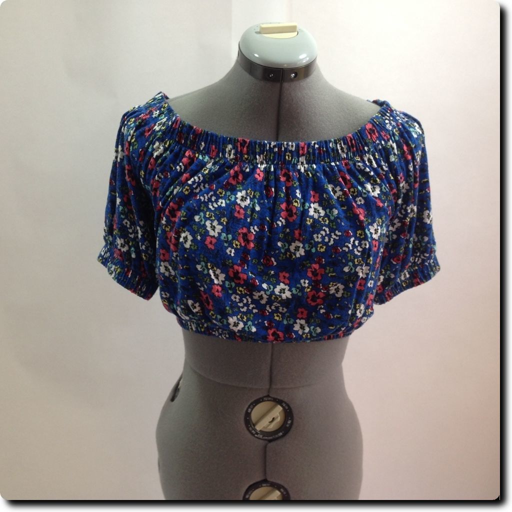 Candies Blue Floral Cropped Top S - $11.65