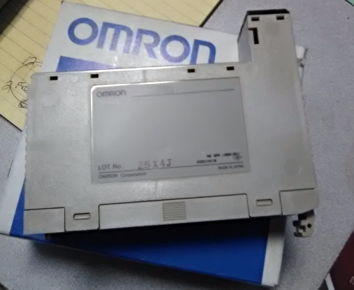 1pc new Omron C200H-OD218 