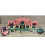 Fisher-Price Little People Sweet Sounds Family 2002 Pink House W/ Figure... - $81.00