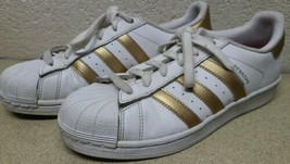 ADIDAS SUPERSTAR SHELL TOE BASKETBALL TENNIS WOMEN'S SIZE 7 CLEAN - LOW MILES! image 1