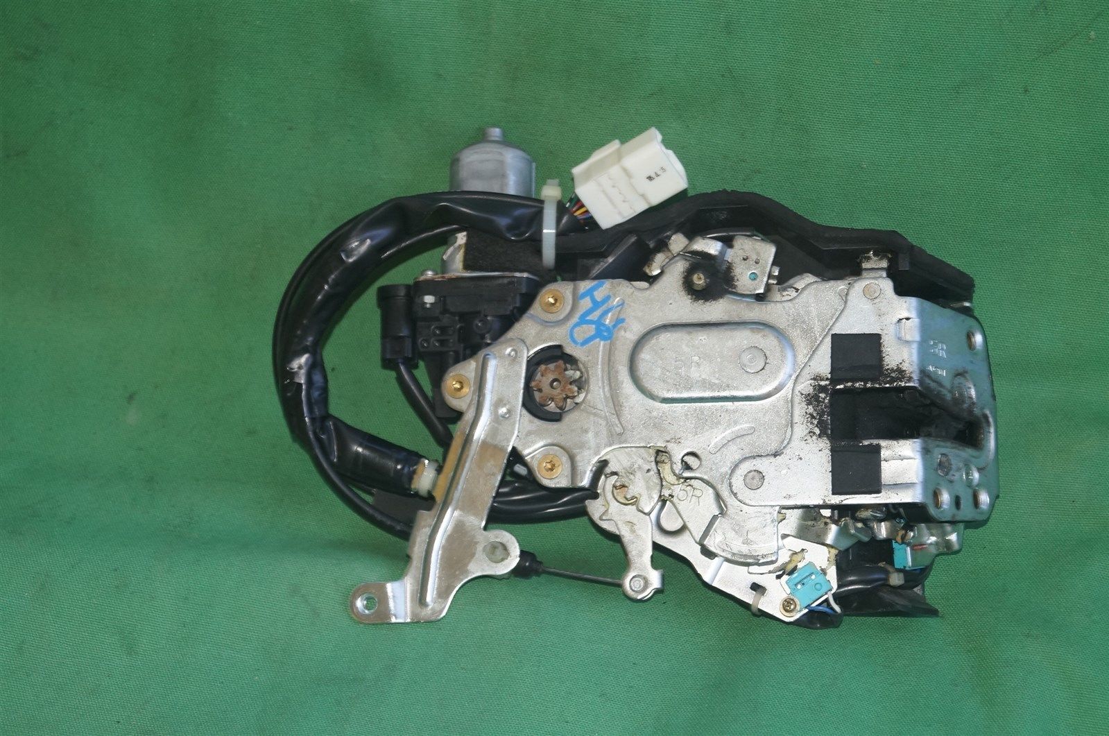 0410 Toyota Sienna Rear Power Sliding Door Lock Latch Passenger Right