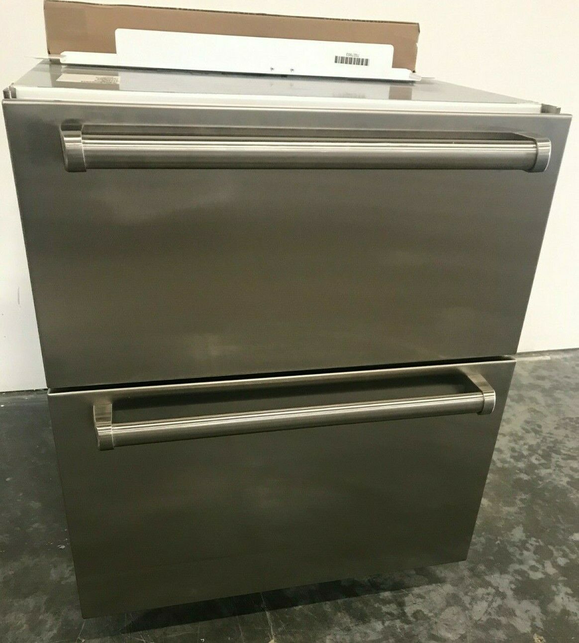 SubZero ID27R 27" Panel Ready Integrated Refrigerator Drawer w/Pro