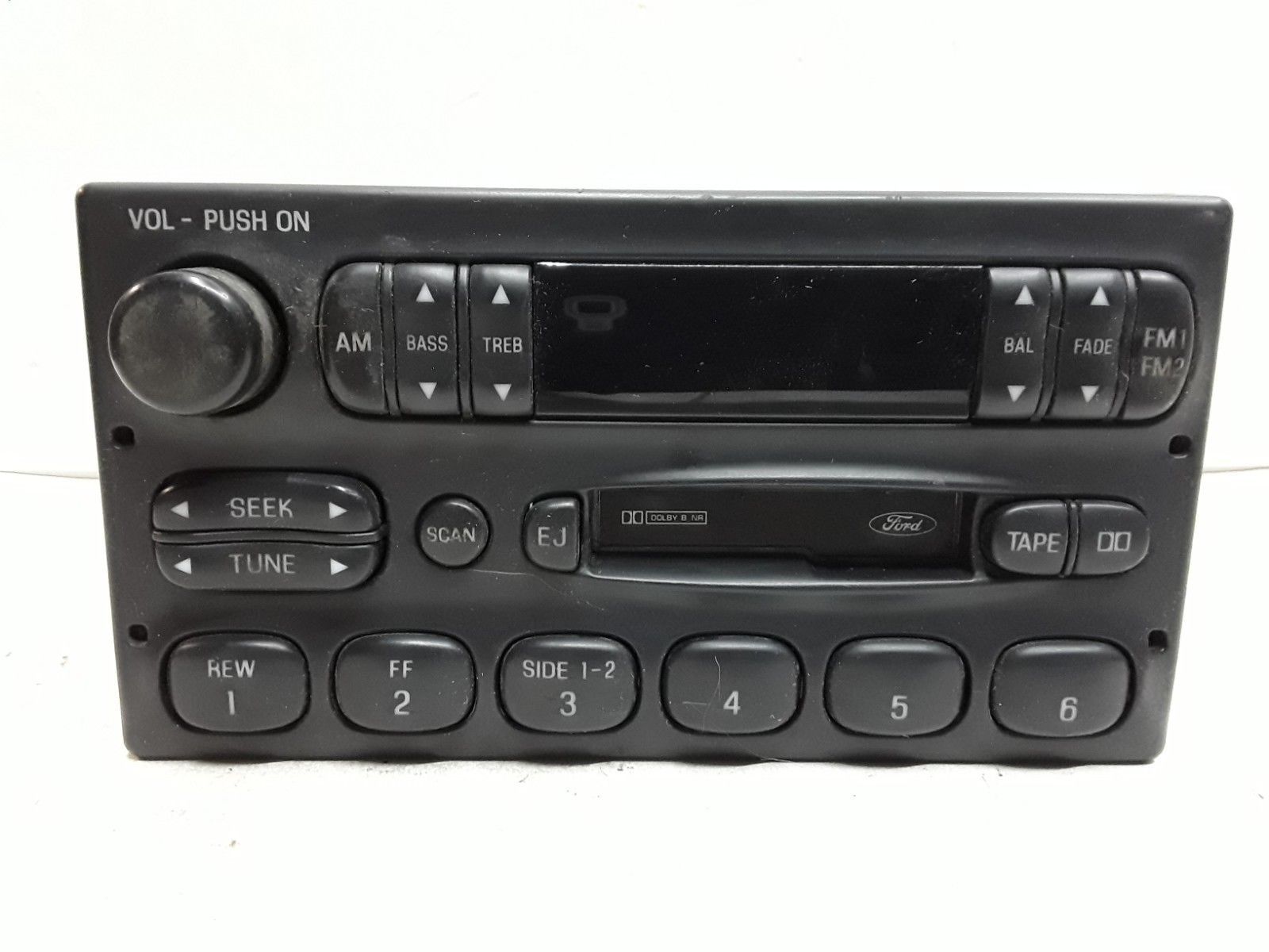 95 96 97 Ford Crown Victoria Mercury Grand Marquis AM FM cassette radio