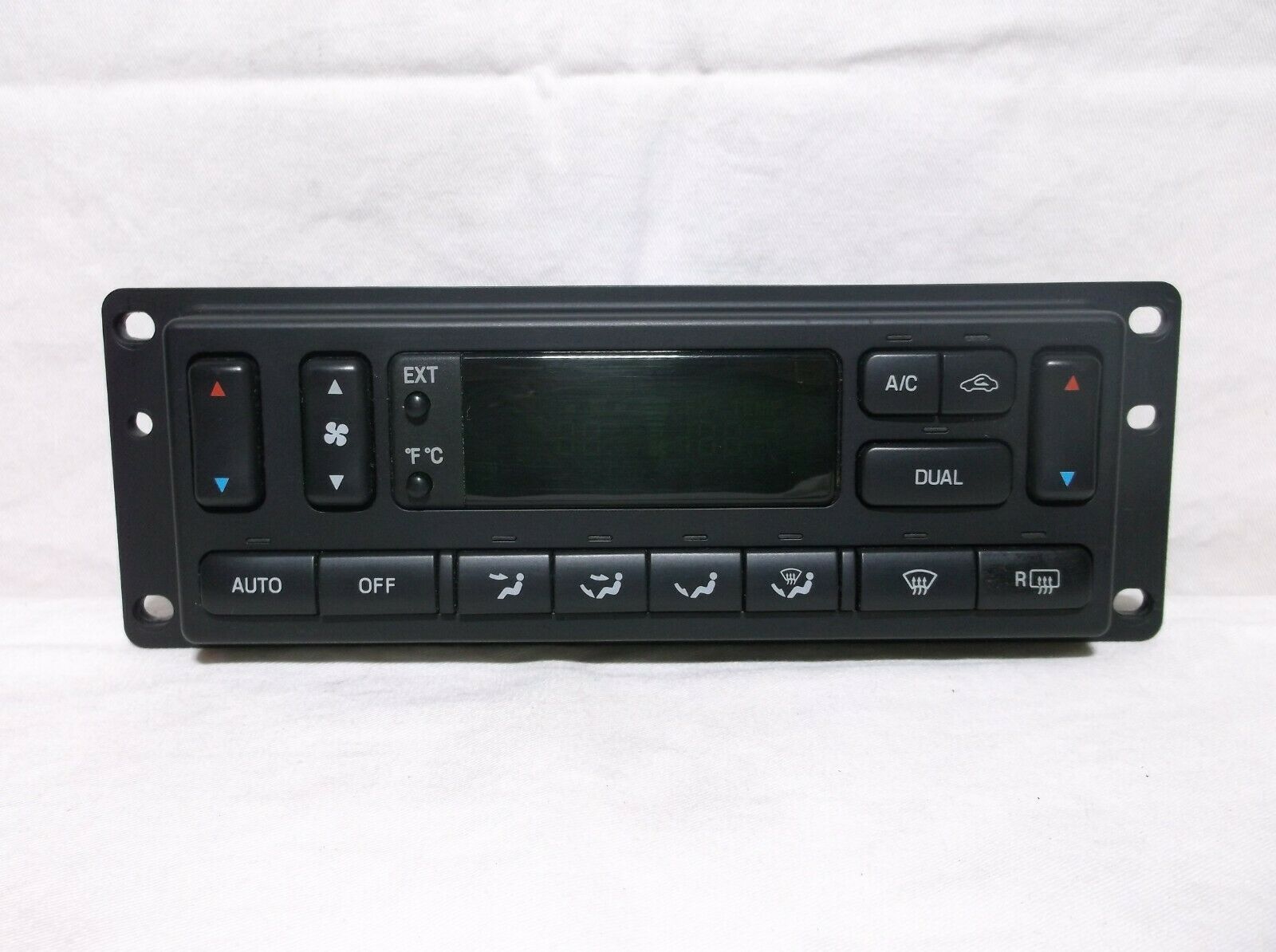0610 FORD EXPLORER/ MOUNTAINEER/ AUTO/ TEMPERATURE/ CLIMATE/ CONTROLS