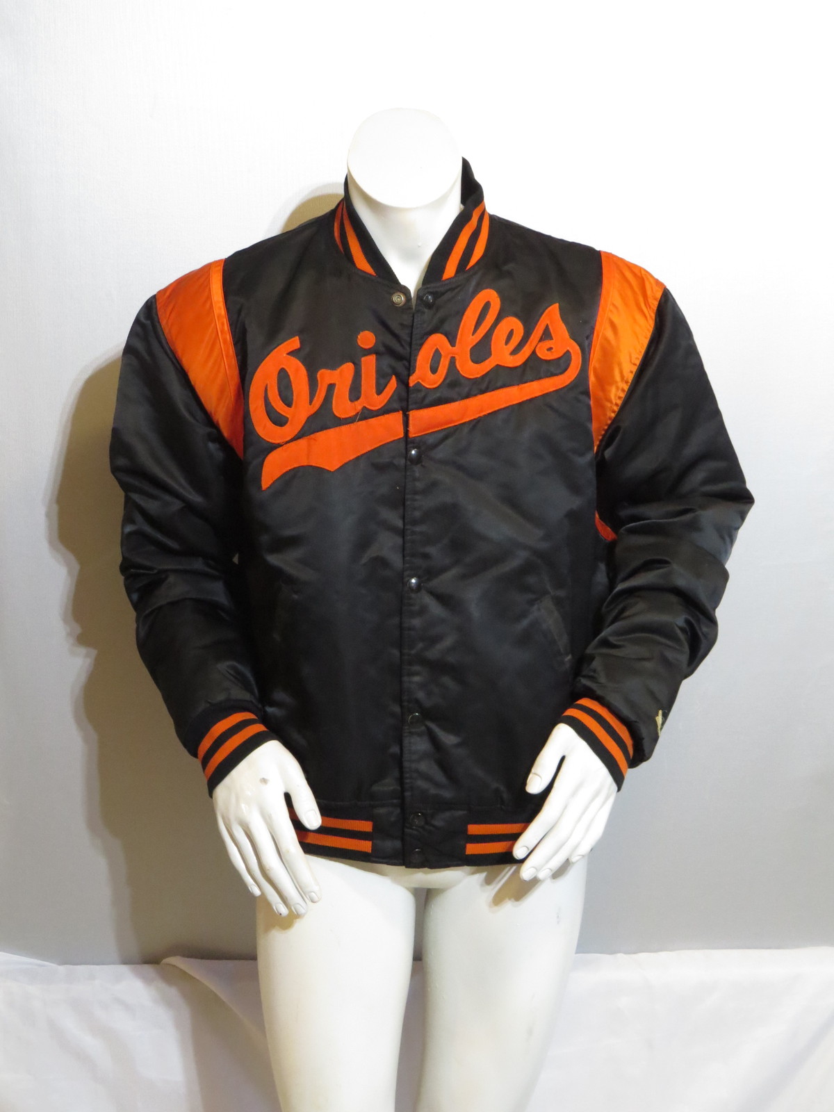 Baltmore Orioles Jacket (VTG) - Satin Script by Starter - Men's Extra ...