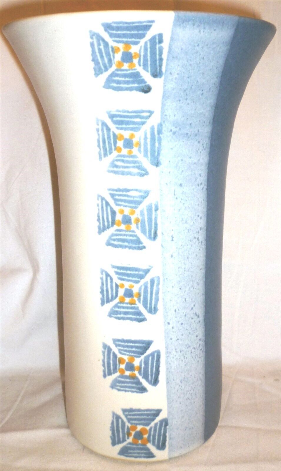 STUNNING SUZANNE MAY POTTERY STUDIO CERAMIC GLAZED VASE Vases