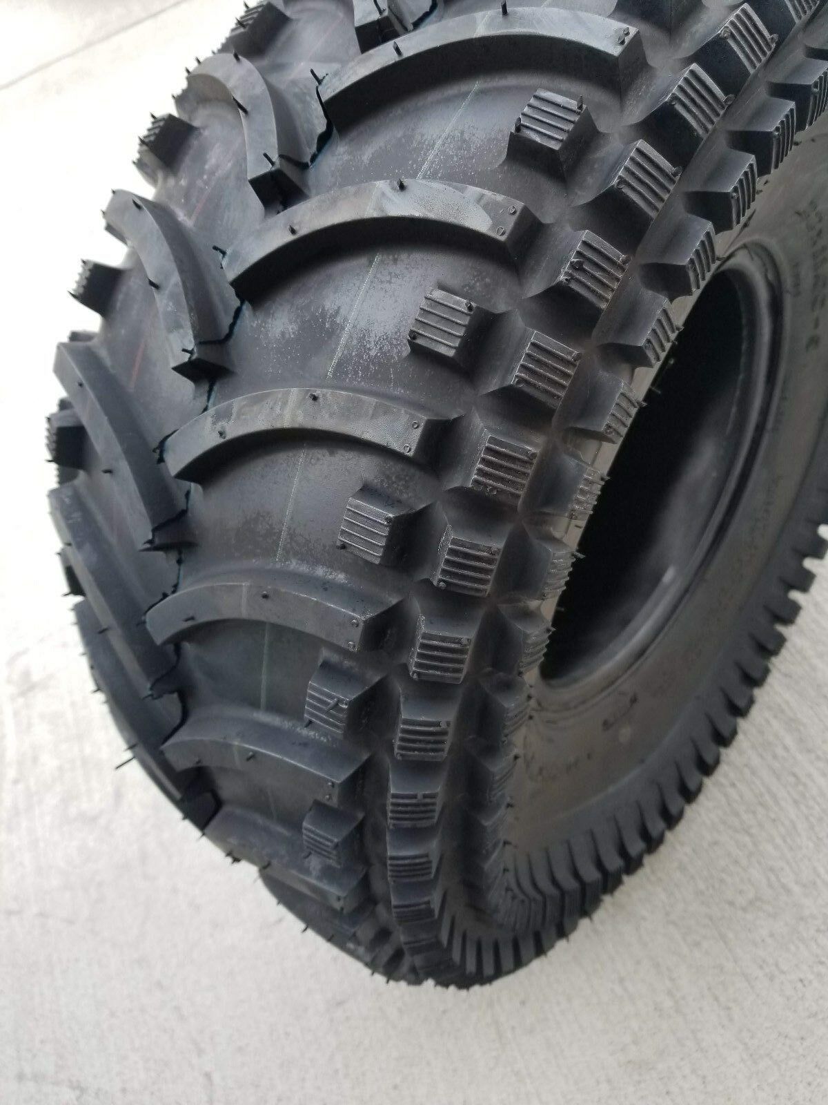 22x11.008 Deestone D930 ATV Stryker Tires Tire 22x118 22/118 22/11