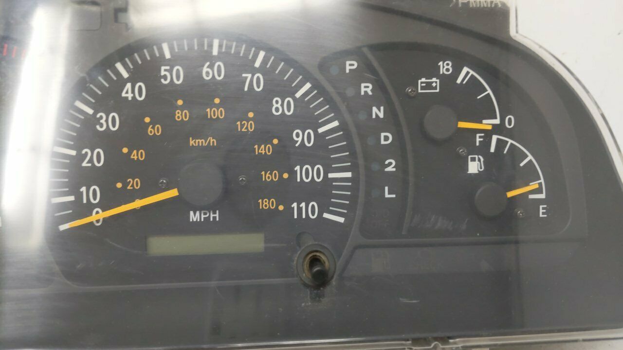 2000-2002 Toyota Tundra Speedometer Instrument Cluster Gauges 83800