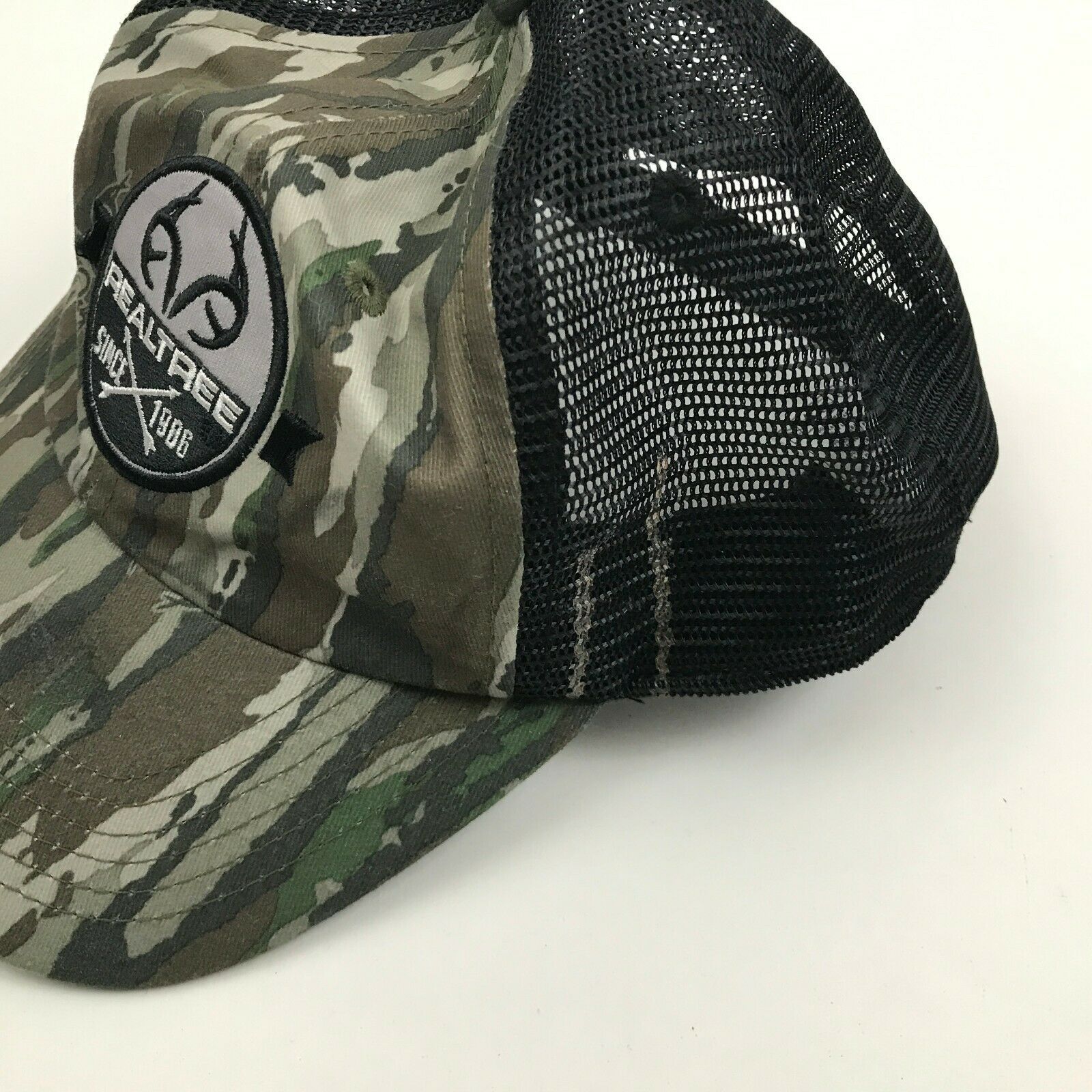 Realtree Seclusion Camouflage Hat Baseball Cap Green Black Camo