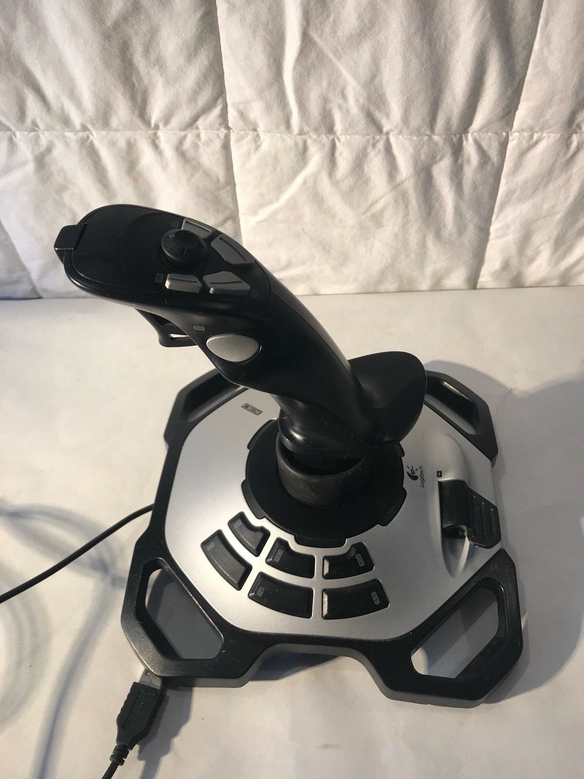 Logitech Extreme 3D Pro Joystick USB - Controllers & Attachments