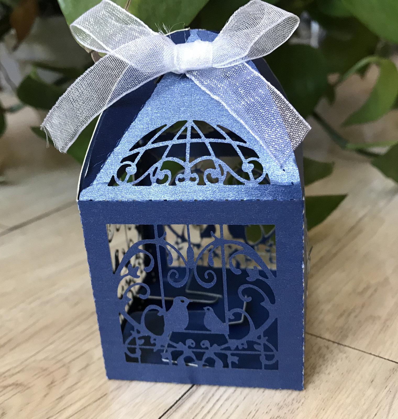 100pcs Navy Blue Laser Cut Wedding Favor Boxes,Laset Cut Wedding Gift Boxes