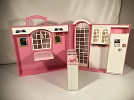 Barbie Feliz Familia Grandmas Cocina Htf Raro Rosa Versión Pliegue Encen... - $58.19