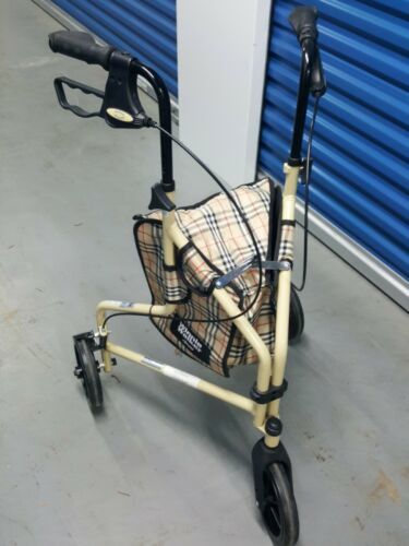 Drive Medical Winnie Lite Supreme Aluminum Three Wheel Rollator Walker Transport Walkers And Canes