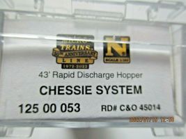 Micro-Trains # 12500053 Chessie System 43' Rapid Discharge Hopper, N-Scale image 4