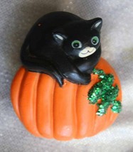 Charming Lehman Halloween Black Cat &amp; Glitter Pumpkin Brooch 1990s vintage - $12.30