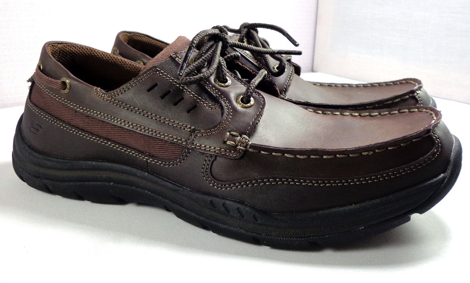 zapatos skechers relaxed fit memory foam