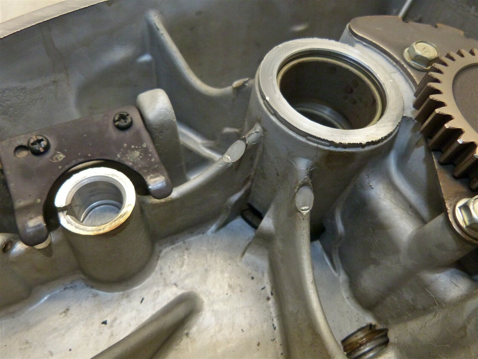 Yazoo Kees ZT Max ZTW ZKW48170 Mower Kawasaki FH500V 17hp Engine Oil