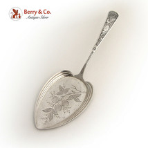 Saint George Pie Server 1890 Sterling Silver Wallace - $196.35