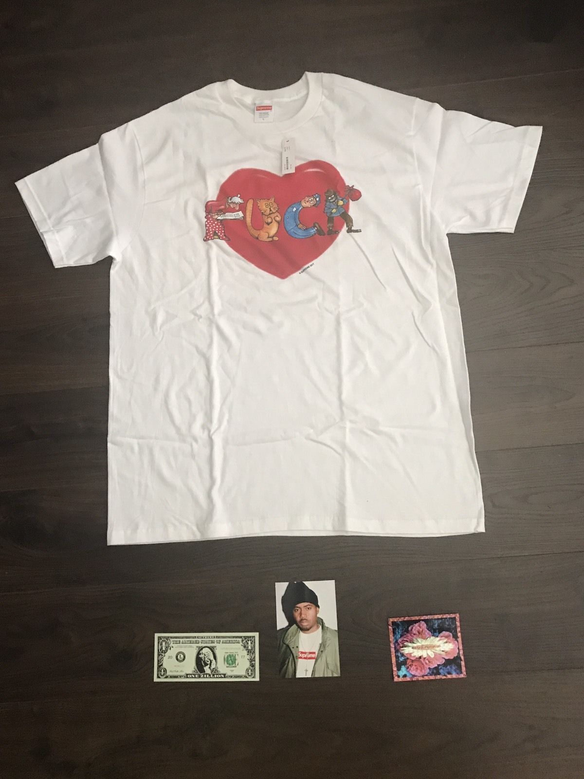 supreme heart tee