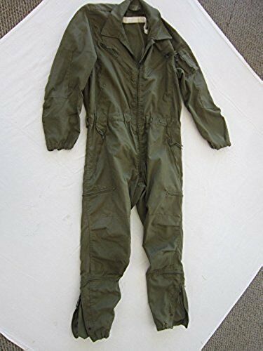 Green Combat Vehicle Crewman's Coveralls / Size Medium Short - Uniforms