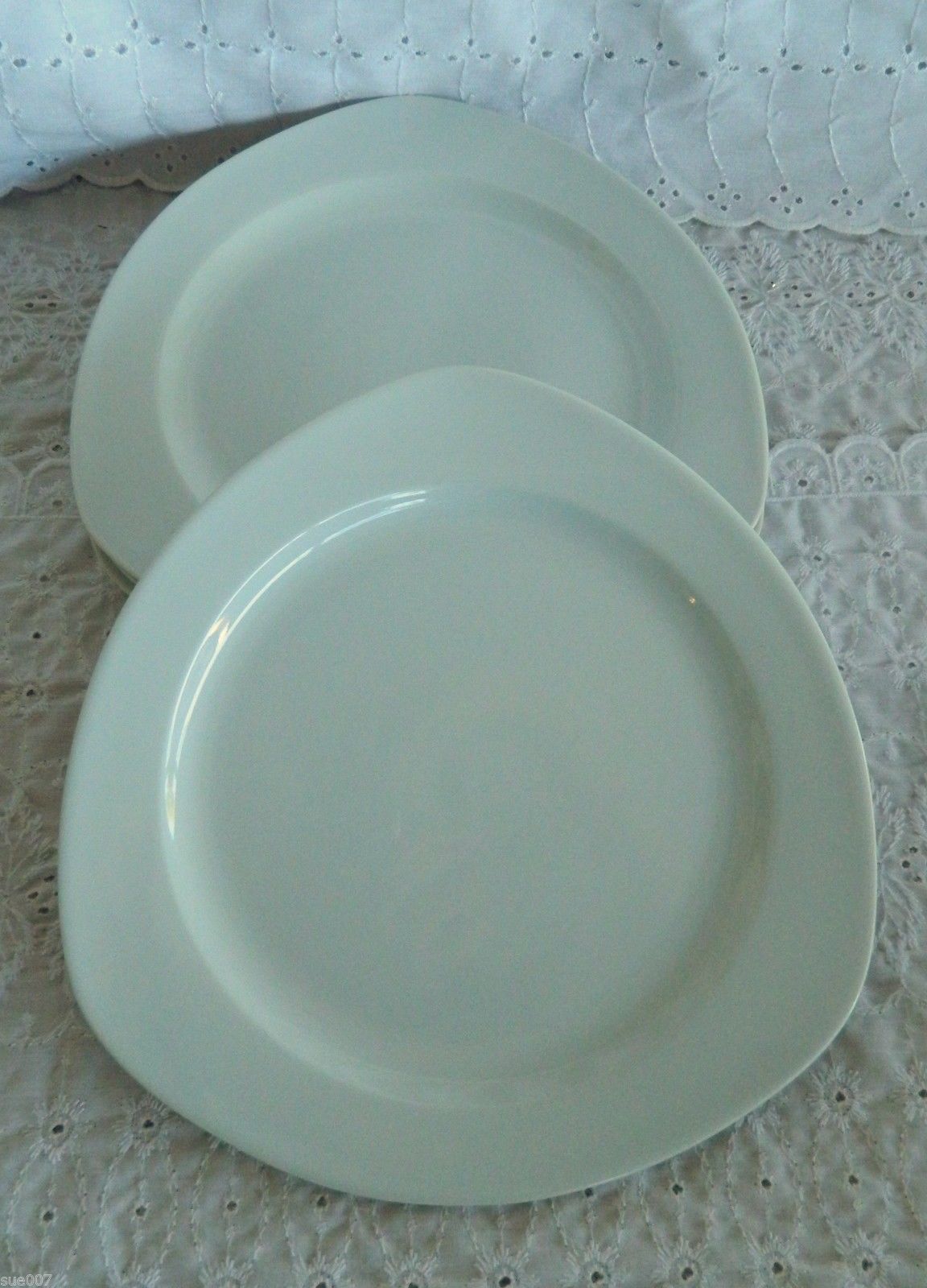 Tabletops Gallery Dinner Plates: 3 listings Tabletops Gallery Dinner Plates: 3 listings