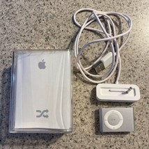 Apple MB225LL/A 1GB 2nd Generation iPod Shuffle - Silver Tested Works Pe... - $32.66
