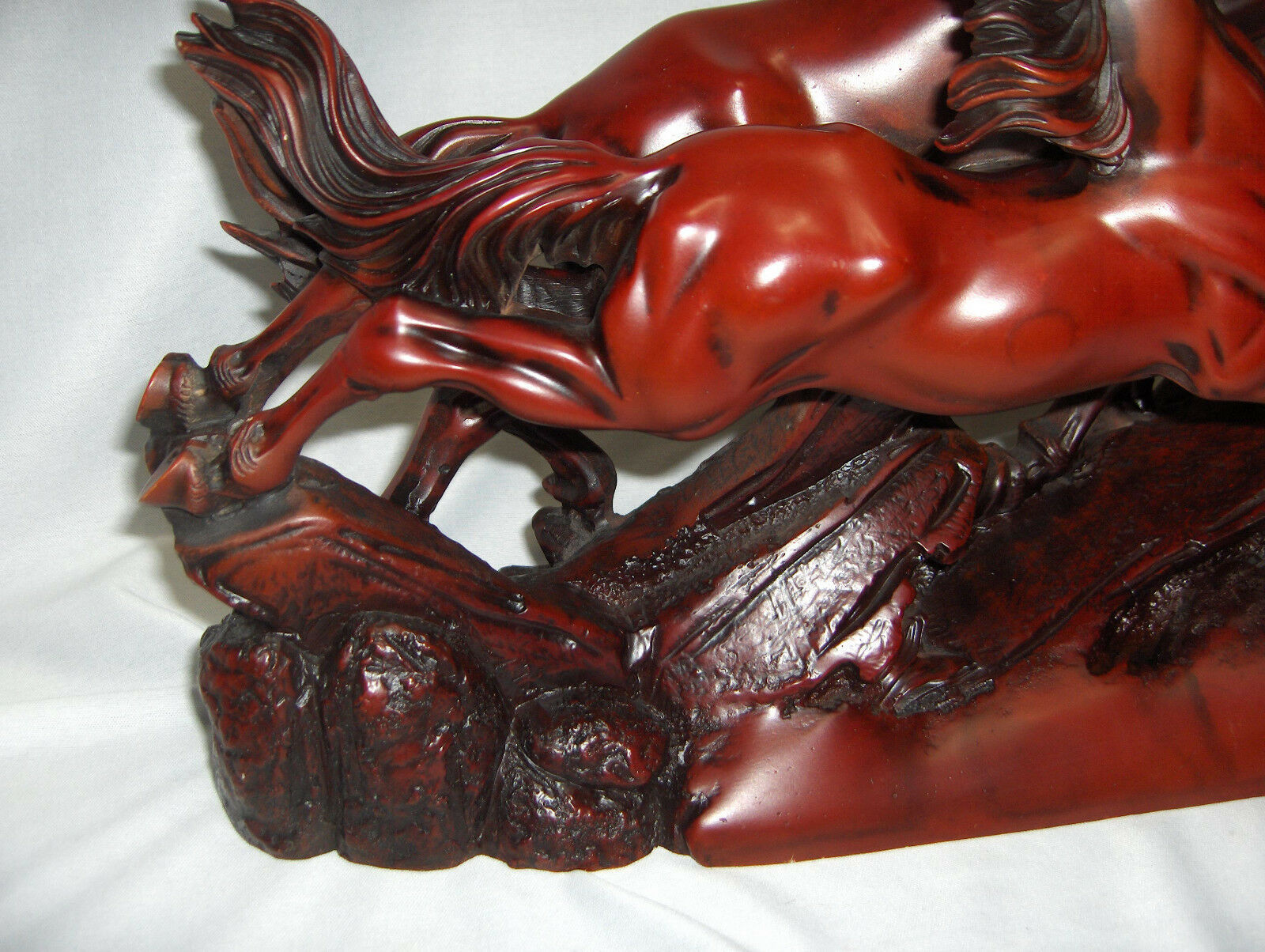 Large Mandarin Red Resin 3 Stallions Galloping Horses Chinese Figurine